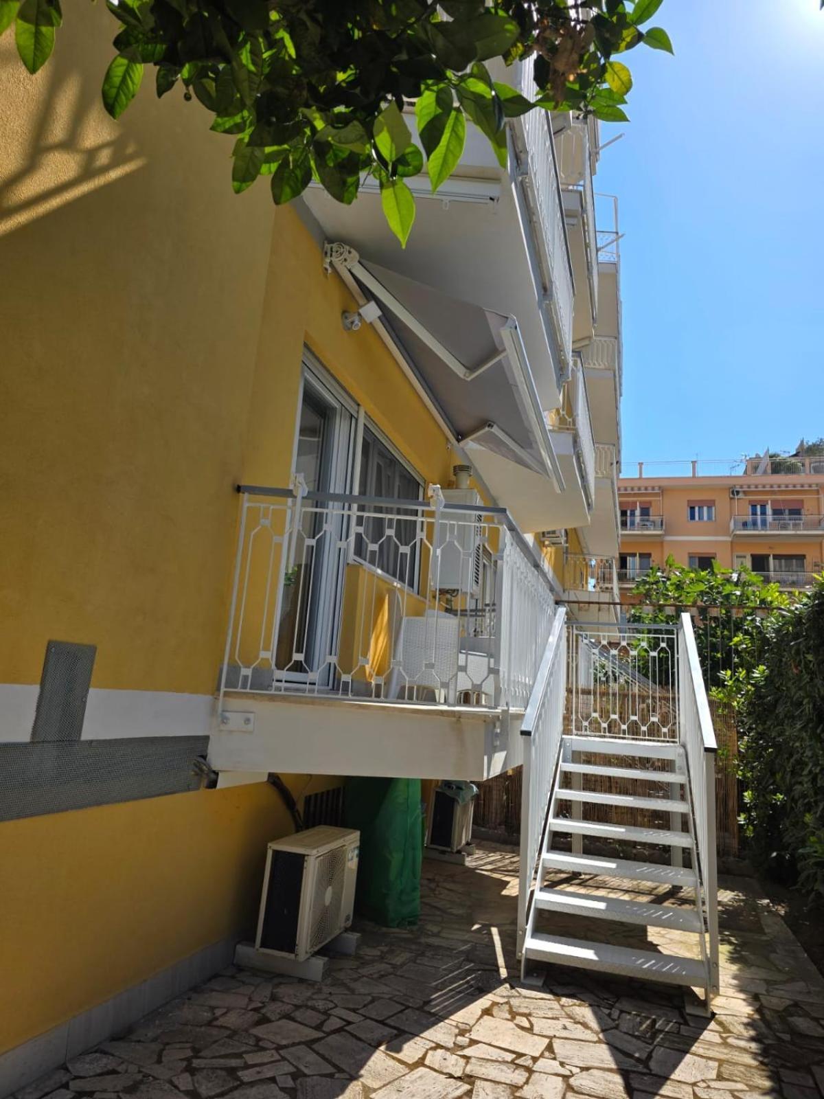 Calliope Terracina Exterior foto